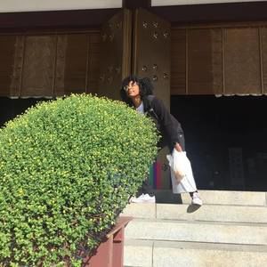 Meet your Posher, Destiny